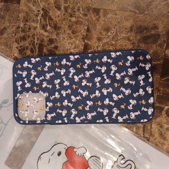 NWT Peanuts iPhone 12 mini case. - Picture 2 of 3